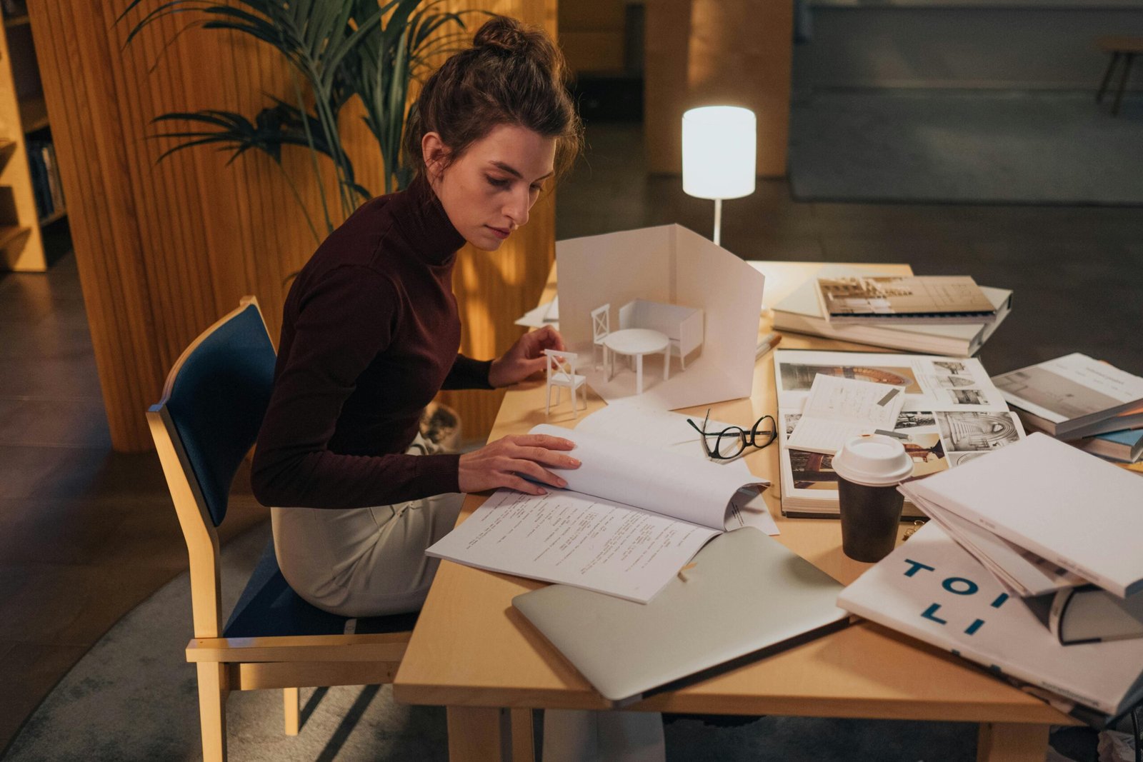 Case study showcasing how Netflix scaled its subscription model globally
