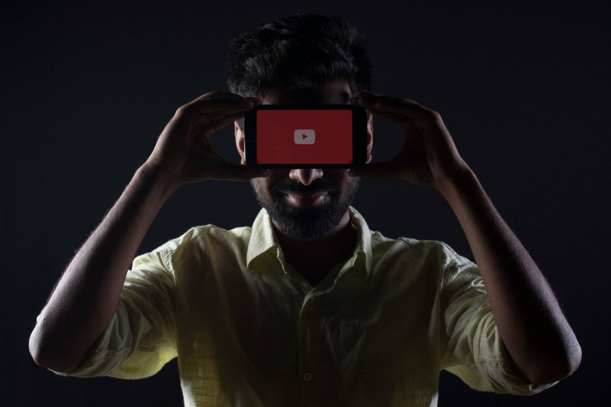 Unlocking Insights: How Gender Viewing Patterns Shape Streaming Analytics